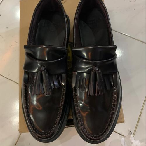 dr martens adrian cherry red