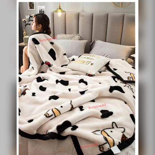 Gambar Selimut Bulu Halus 150x200 motif sapi super lembut impor termurah - SAPI150 dari asri yasashii Jakarta Barat Tokopedia