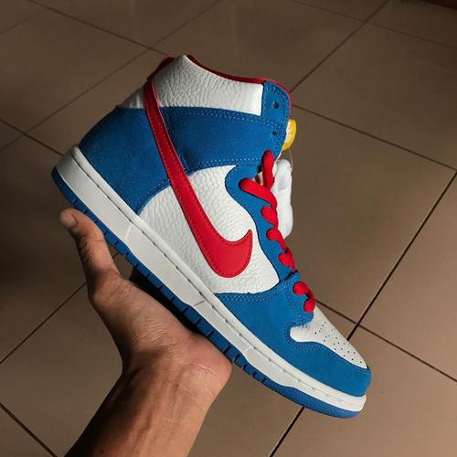 nike dunk high doraemon