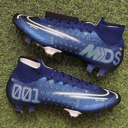 sepatu bola mercurial superfly