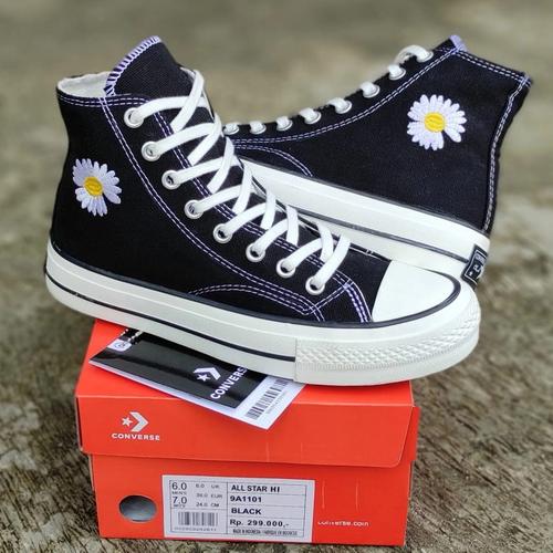 Jual sepatu converse pria tinggi peace 