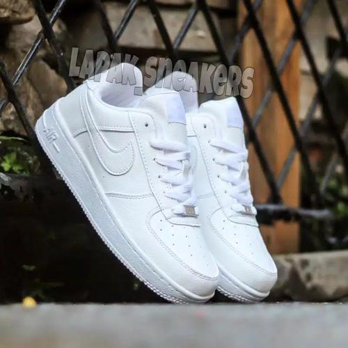 Jual SEPATU SNEAKERS NIKE AIR FORCE 1 PRIA WANITA - Putih, 42 - Jakarta  Barat - Lapak Sneakers | Tokopedia