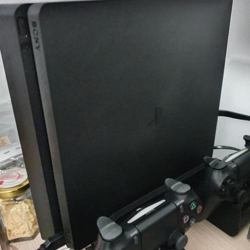 Jual Ps4 Slim Black Preowned (Second) Bonus Lcd Tv Anthasena009 - Jakarta  Pusat - anthasena009 | Tokopedia