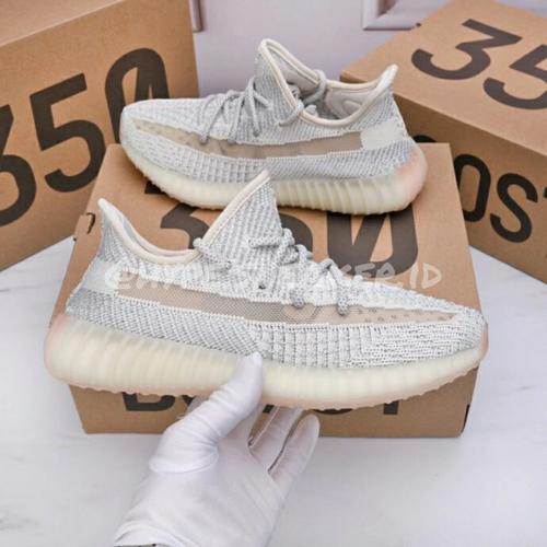 Jual Adidas Yeezy Boost 350 V2 Lundmark Kota Administrasi