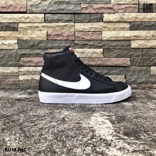 blacked out nike blazers