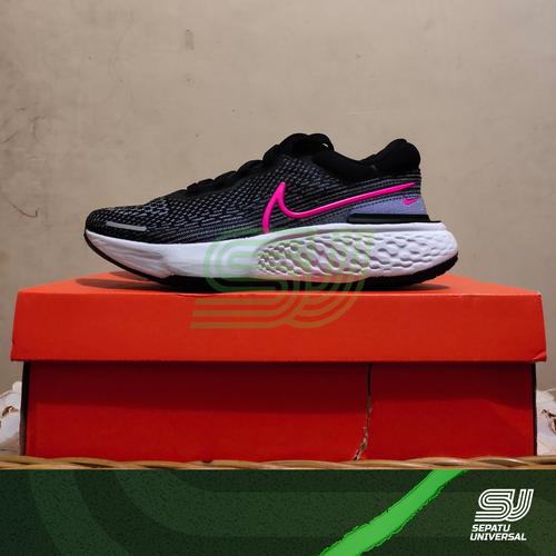 nike flyknit hyper pink