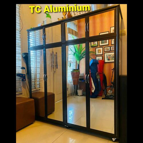 Gambar TC LEMARI RAK SEPATU HELM 150X38X158 CM ALUMINIUM COKLAT PINTU CERMIN dari TC Aluminium Jakarta Barat Tokopedia