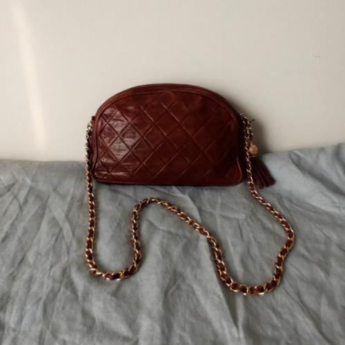 Jual Vintage Chanel Brown Quilted Tassel Pochette Shoulder Bag - Jakarta  Selatan - tokotegan | Tokopedia