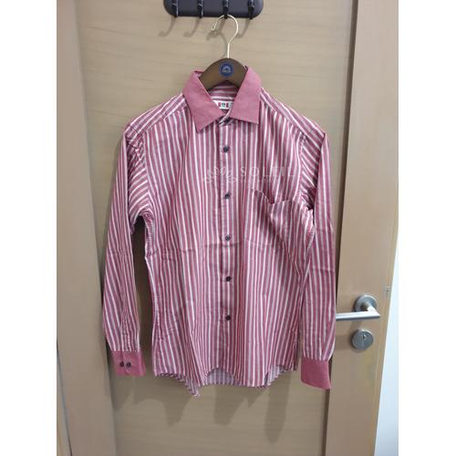 Pria Motif Garis GQ 