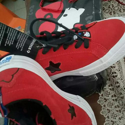 hello kitty one star ox