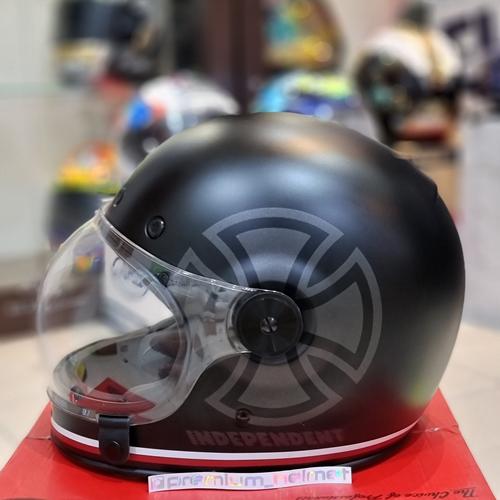 bell bullitt gloss black full face helmet Adult Motorcycle It has the look and the feel of those classic helmets but the safety and quality required by todays riders Bell Bullitt Helmet Solid Black