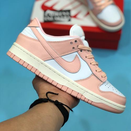 nike dunk peach