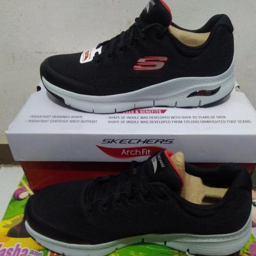 skecher arch support shoe