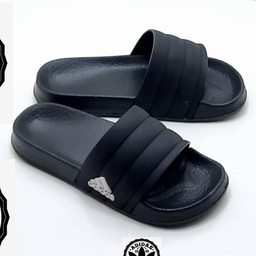 black slide sneakers