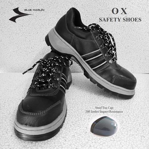 Foto Produk SEPATU SAFETY BLUMAR OX (ADA BESI DIJUNG) - 39 dari Blue Marlin Shoes Official