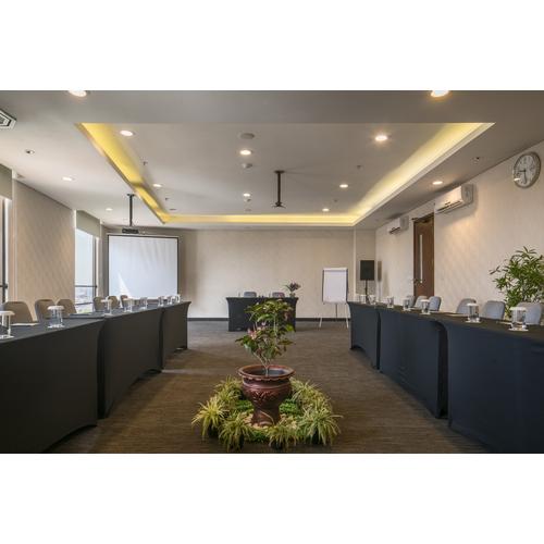 Foto Produk Voucher Meeting Room Hotel 88 Embong Malang dari Waringin group