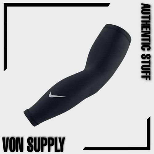 nike lightweight runners