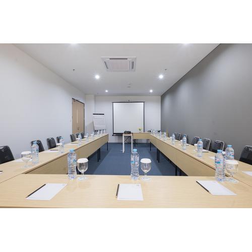 Foto Produk Voucher Meeting Room Hotel 88 Blok M dari Waringin group