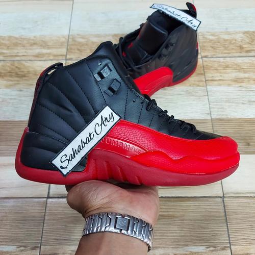 Sepatu Air Jordan 12 Retro Flu Game 