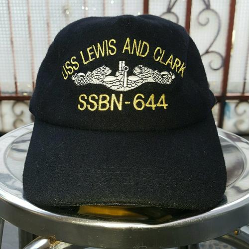 Gambar Topi logo SS LEWIS AND CLARK SSBN-644 dari UAV Jakarta Selatan Tokopedia