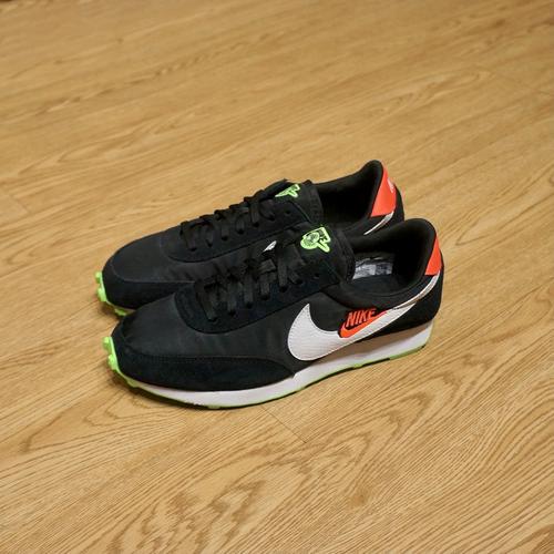nike worldwide daybreak