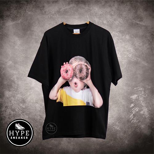 Gambar Kaos ADLV Acme De La Vie Boy Donut Black Tshirt 100% ORIGINAL - 1 dari HYPESNEAKER.ID Kota Salatiga Tokopedia