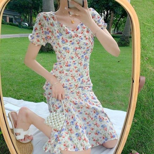 Jual KEITH DRESS KOREAN VINTAGE CASUAL MIDI WHITE PUFFY FLORAL FLOWER KOREA White Jakarta