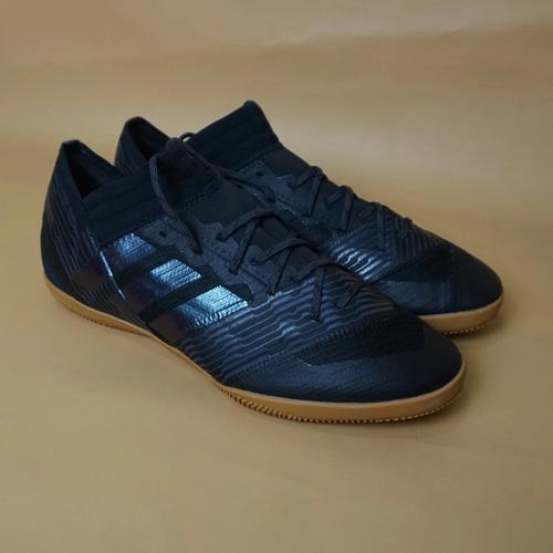 Foto Produk Sepatu Futsal Adidas Nemeziz Tango 17.3 Black Original BNIB - 42 dari YourLuckyDeal