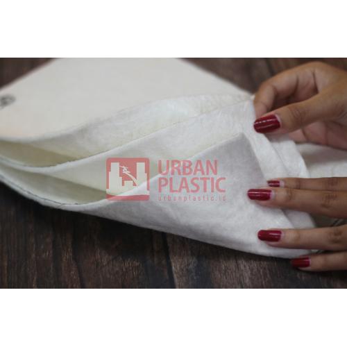 Gambar Geotextile Non Woven / Karpet Geotextile Merk Urban Plastic ( 4x100 ) dari Kapuk Mas Jakarta Barat Tokopedia