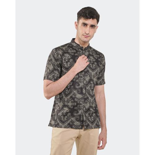 Gambar MANZONE Kemeja Batik Pria Lengan Pendek COMFORT PRINT Kahari-Black - L dari Manzone Official Store Kota Tangerang Selatan Tokopedia