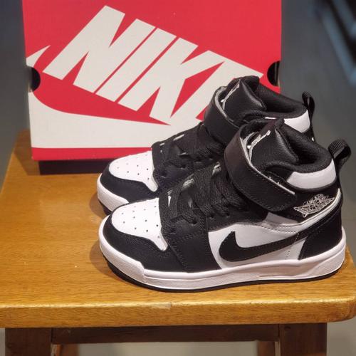 nike sneakers for kids