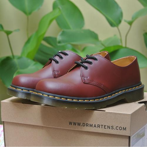 1461 smooth cherry red