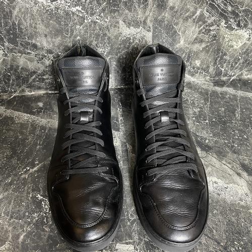 Louis vuitton line up sneaker lv gucci 