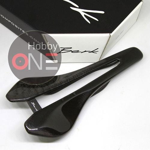 新品 Berk Lupina UD 132mm カーボン サドル 軽量 78g! Berk Lupina UD 新品 Berk Lupina UD 132mm カーボン サドル 軽量 78g