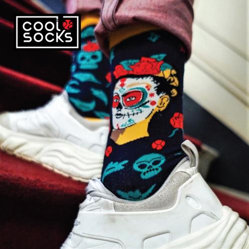 Gambar CoolDeSocks Original | Kaos Kaki Fashion - Frida Kahlo - Black dari CoolDeSocks undefined Tokopedia