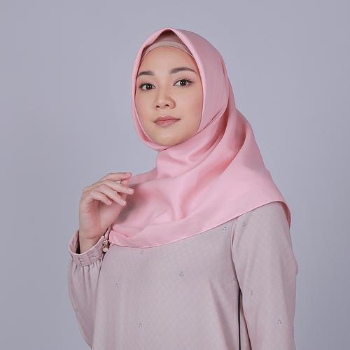 Gambar Zoya Kalandra Plain Scarf - Kerudung Hijab Segi Empat - Pink dari Zoya Kota Bandung Tokopedia