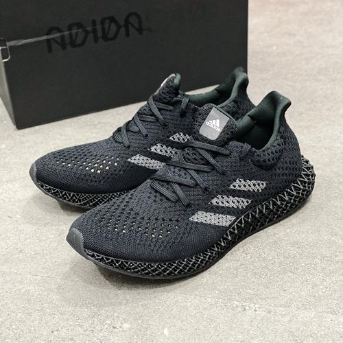 triple black futurecraft