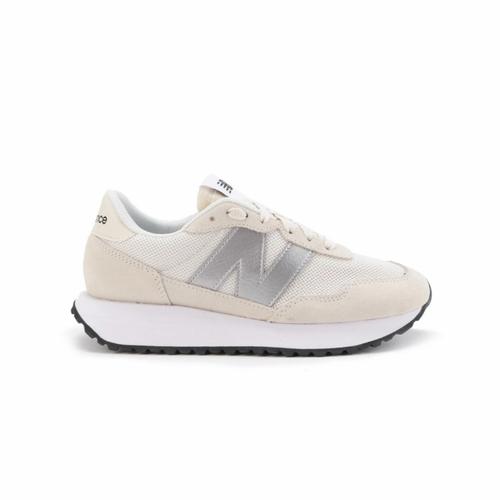 New Balance 237 Classic Sneakers Wanita 