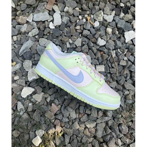 lime nikes