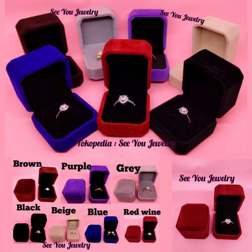 Foto Produk Kotak Cincin / Tempat Cincin / ring box beludru mewah - beige dari See You Jewelry