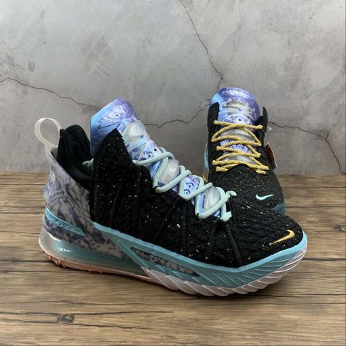men lebron 18