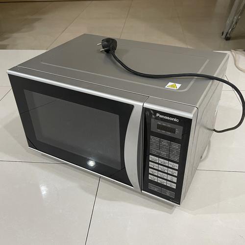Jual Grill Microwave Oven Panasonic tipe NNGT353M second unit only