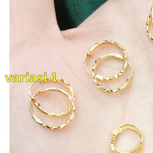 Foto Produk Anting emas 700 anak dan bayi 1/2 gram - var 1 ukir dari TokoEmasFamily