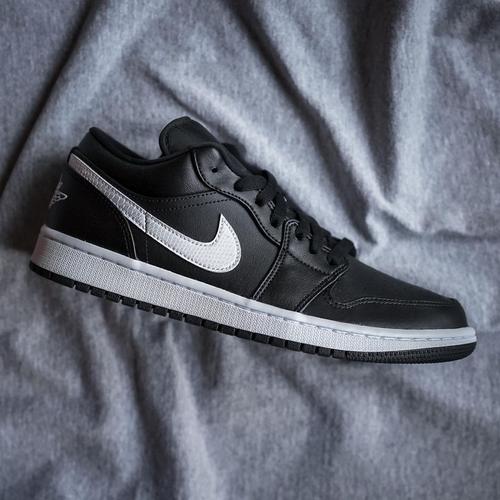Jual Air Jordan 1 Low Black White - 39 
