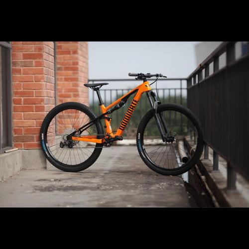 Jual Sepeda Gunung Full Suspensi 