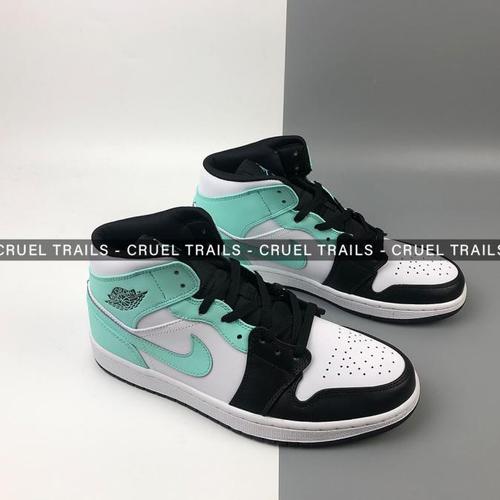 Jual Nike Air Jordan 1 Mid Tropical Twist Igloo White Black Pk Quality 1:1  - Jakarta Selatan - Tanaya Seller | Tokopedia