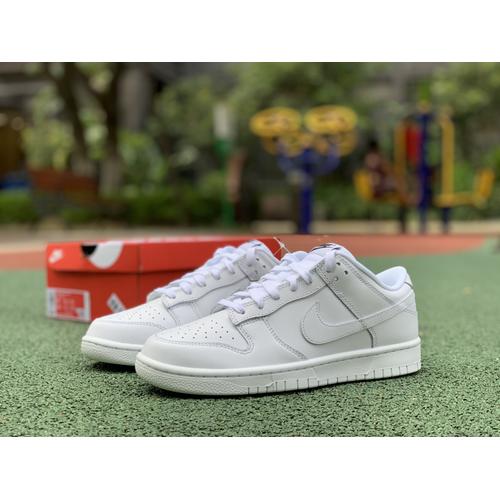dunk triple white