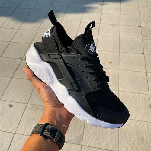 huarache 44