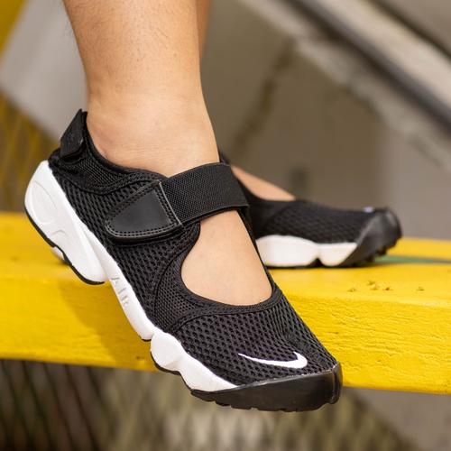 Jual NIKE AIR RIFT BLACK SOLE WHITE 