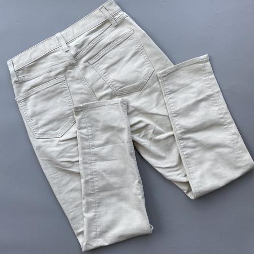 READY UNIQLO JEANS TECH DENIM OFF WHITE 